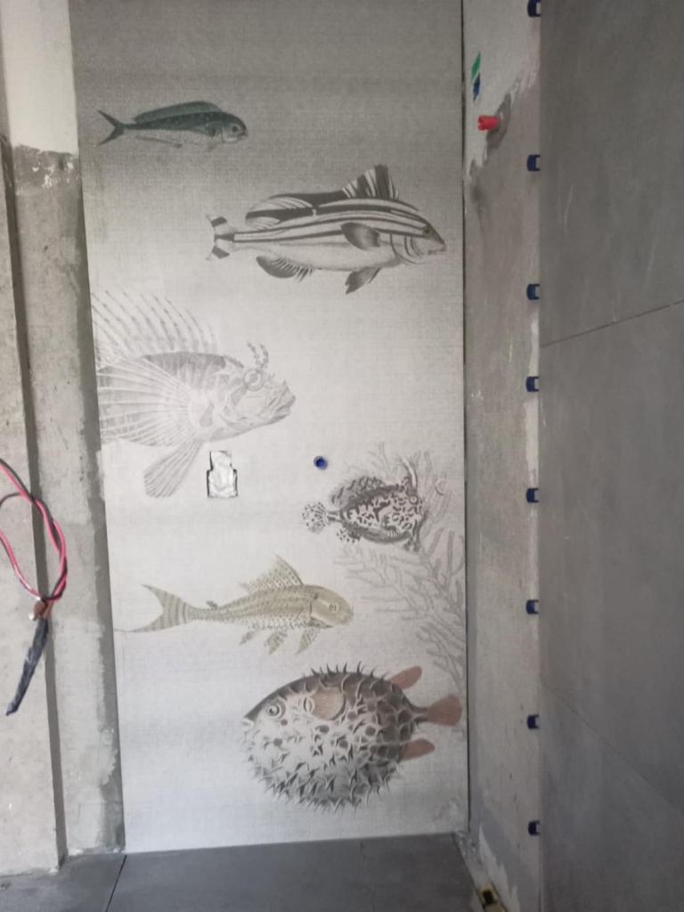 parete-con-disegni-di-pesci